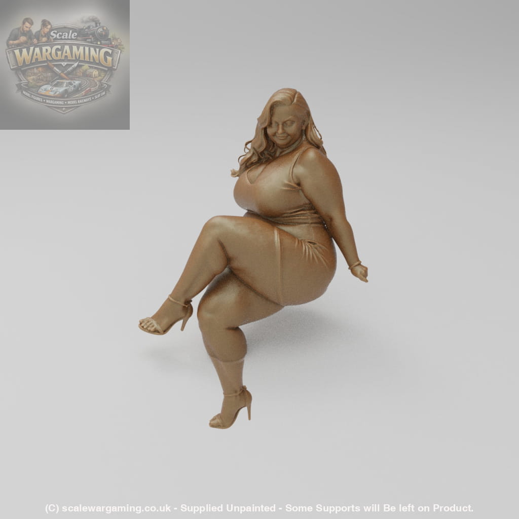 SW9103 Curvy Girl Sitting - Figure