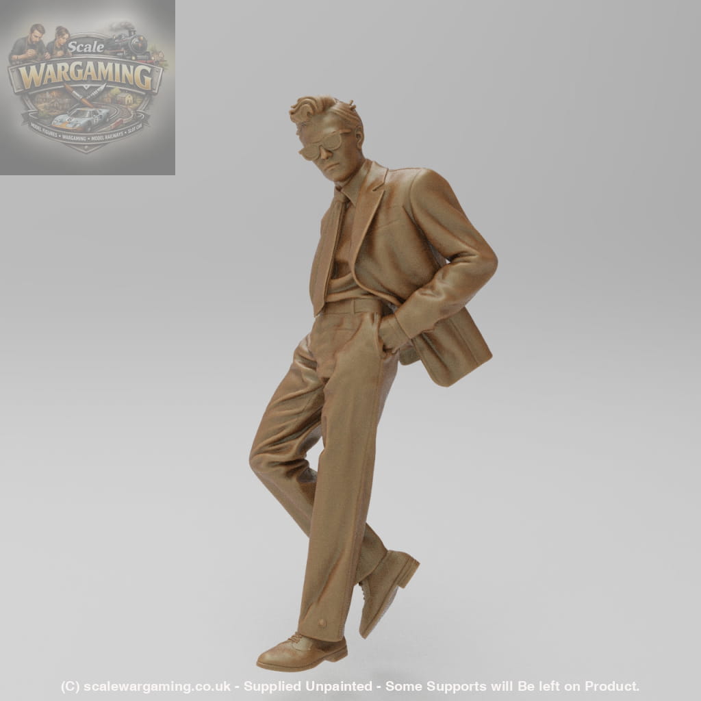 SW9120 Smart male in Suit leaning - Figure