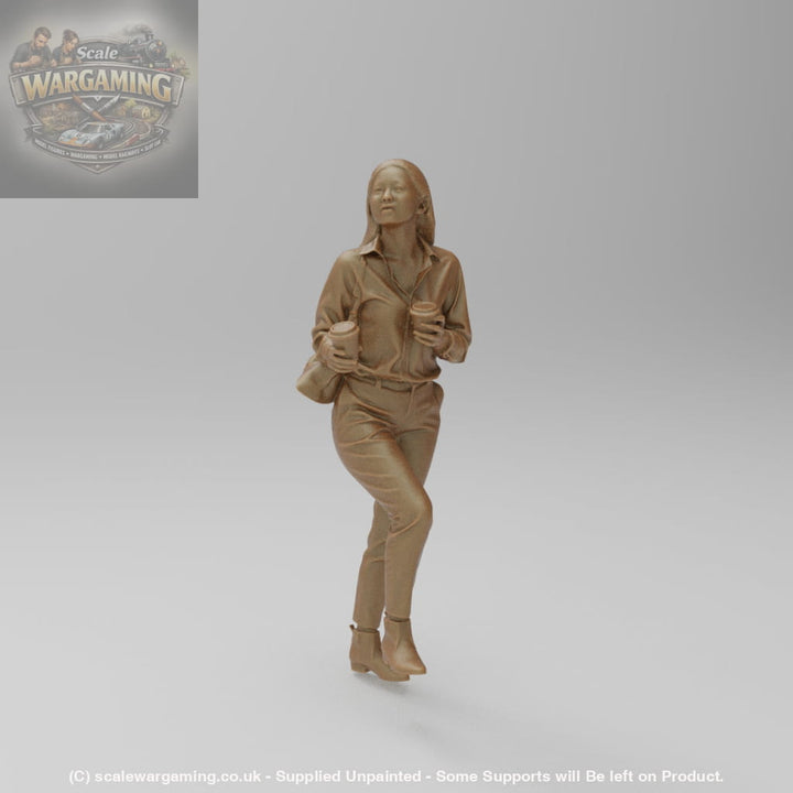 SW9123 Girl with coffee on stairs - Figure