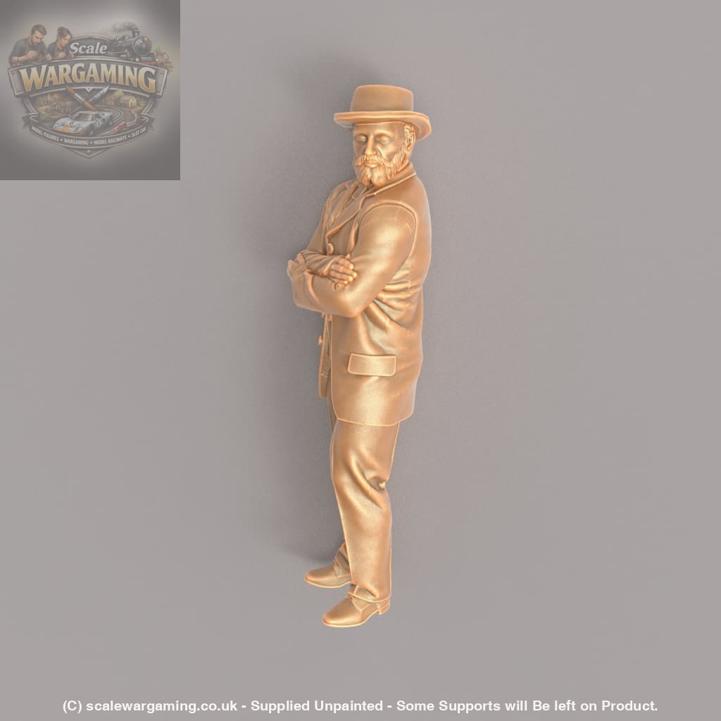 MM928E Edwardian/Victorian Gentleman arms crossed Figure