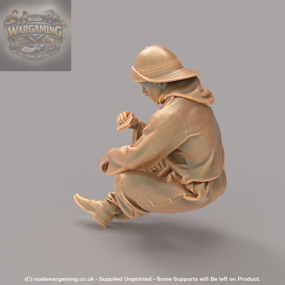 MM939 Fisherman Sitting Eating Figure