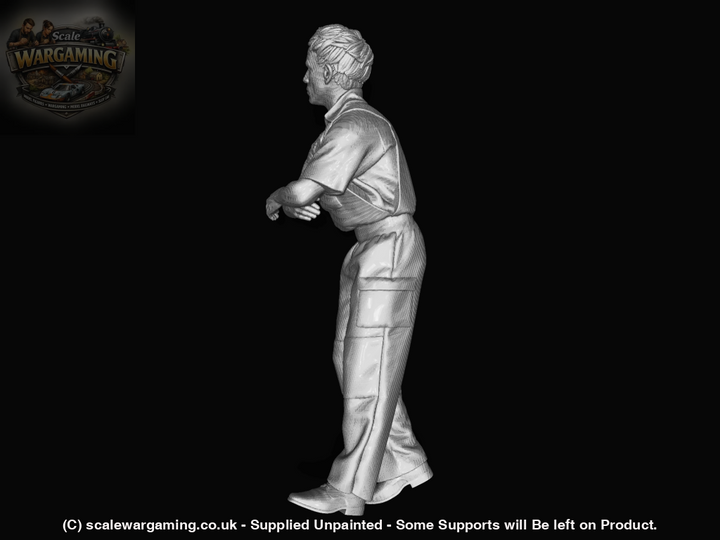 Mm946 Fisherman Leaning Figure