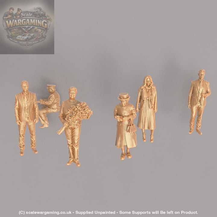 MM953 Queen Elizabeth II - Lady in Waiting- Driver and Security Figure