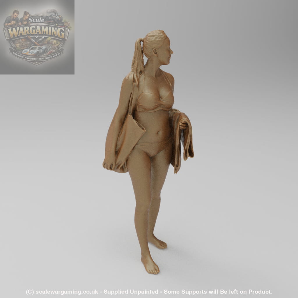 SW955 Girl on Beach - Figure