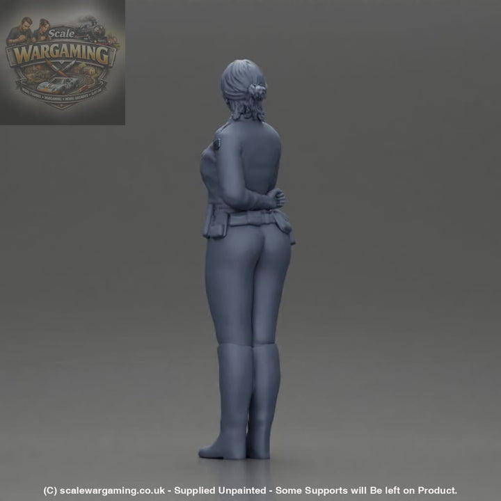Mm960 Police/Security Girl Standing Speaking Into A Radio Figure
